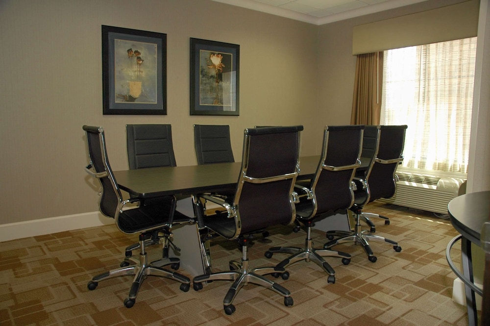 Best Western Plus Texarkana Inn & Suites 26/29