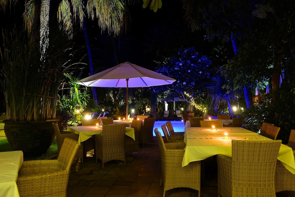 Villa Boreh Beach Resort And Spa 58/64