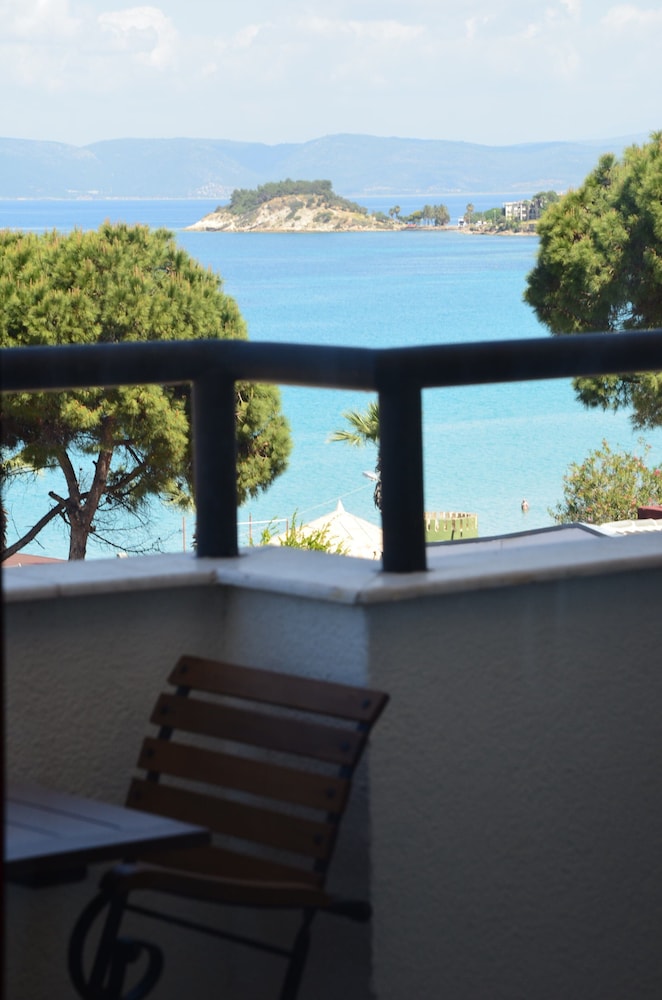 Rosy Suites Hotel 47/50