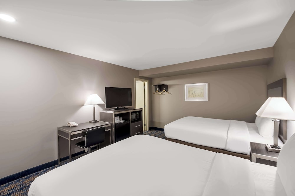 Americas Best Value Inn Farmington 11/30