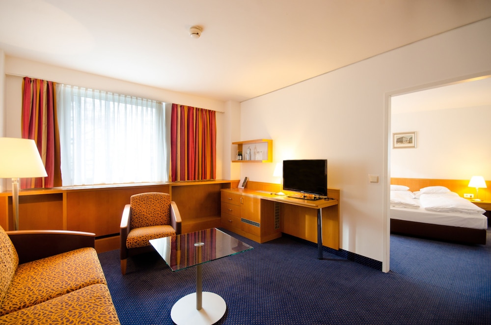 Hotel Strudlhof 38/68