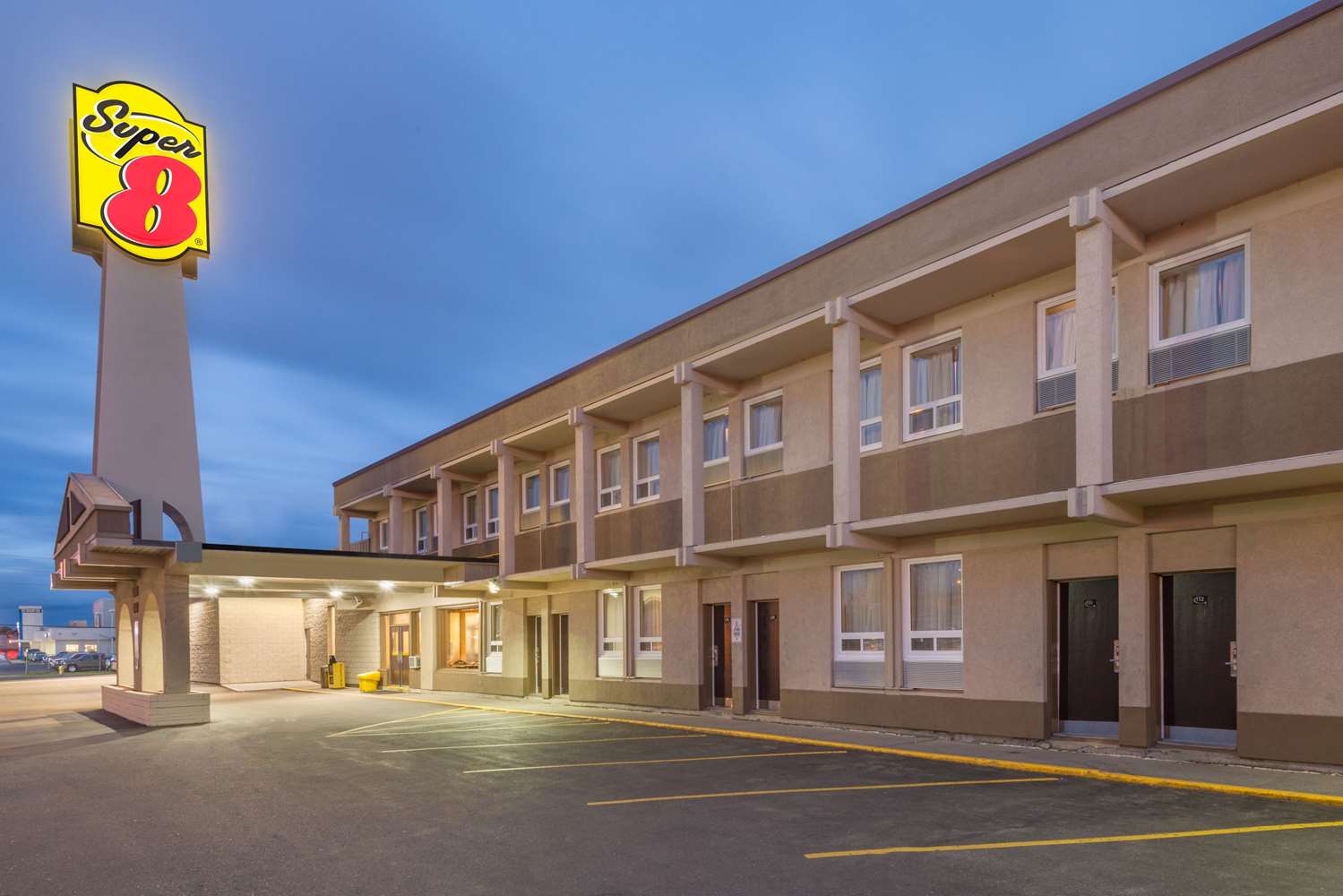 Super 8 by Wyndham Thunder Bay 9/13