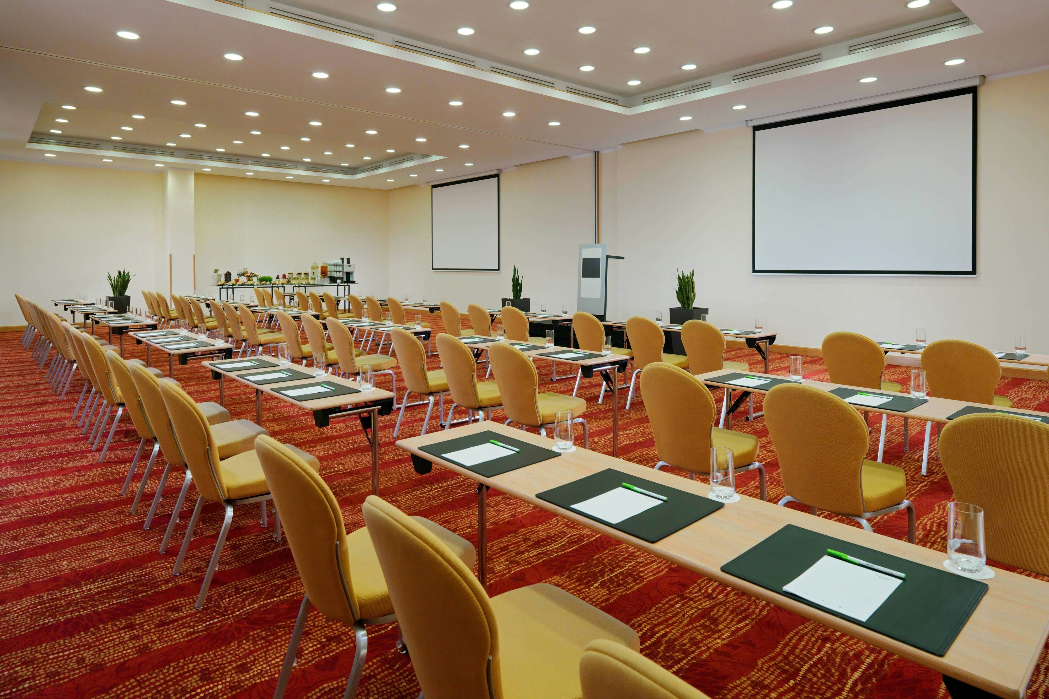 Courtyard By Marriott Budapest City Center Hotel 41/45