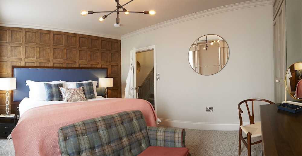 ROOM, PET FRIENDLY, NORTH WING