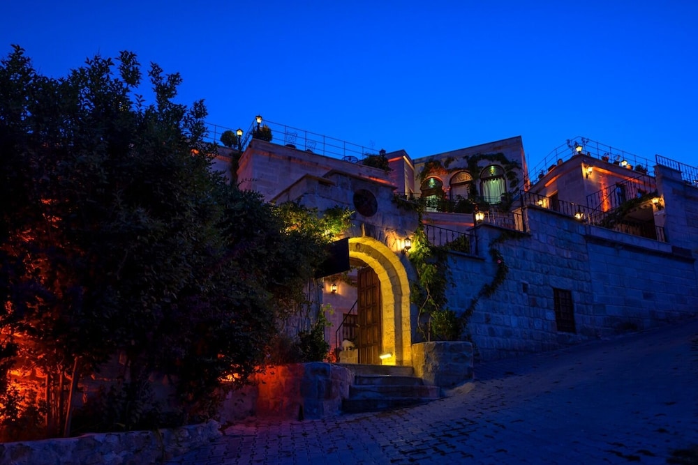 Sinasos Palace Cave Hotel 40/48