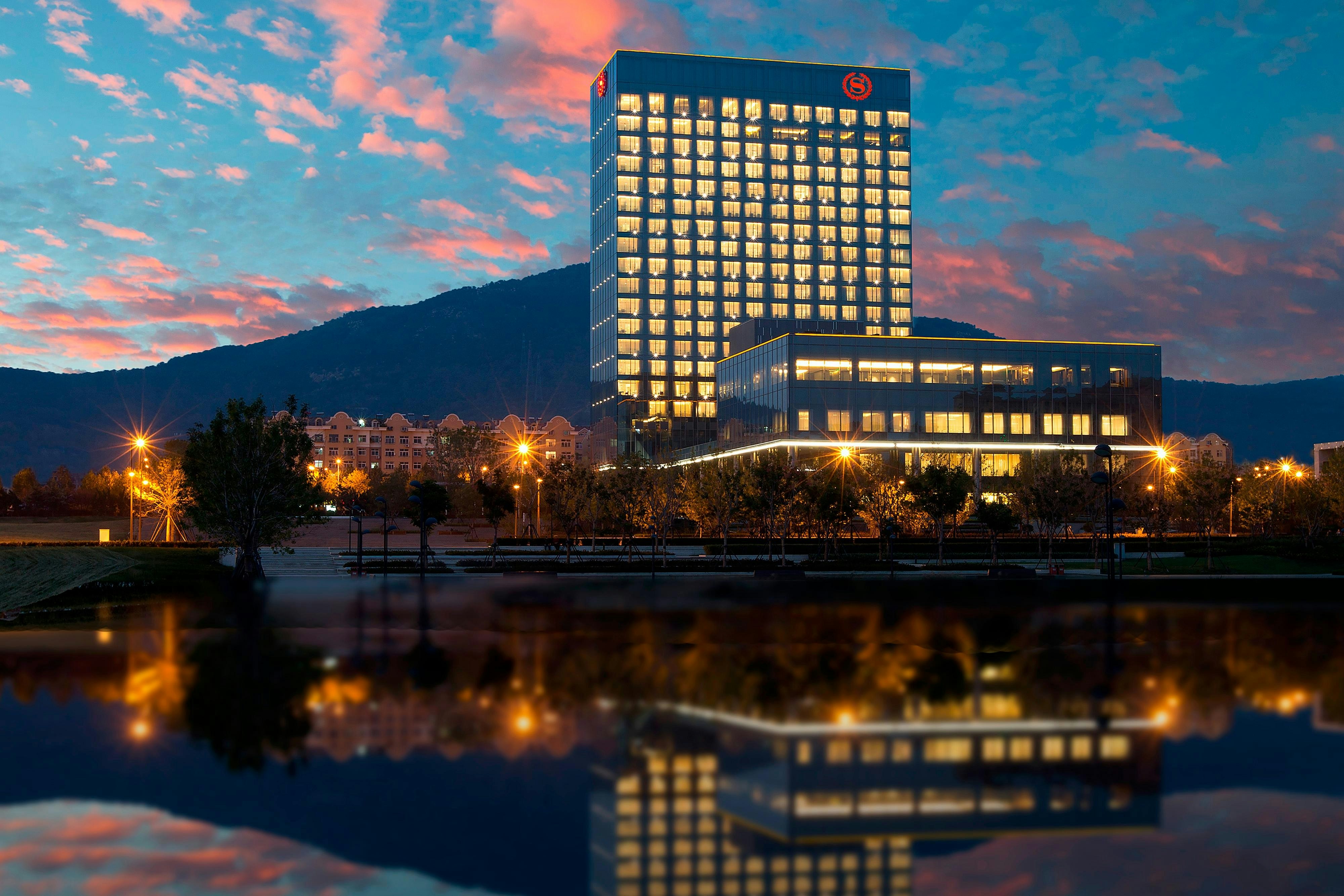 Sheraton Qingdao Licang Hotel 2/12