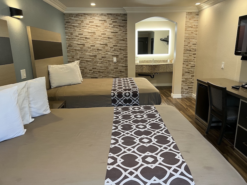 Walnut Inn & Suites 14/44