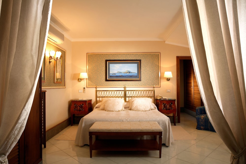 Grand Hotel Cocumella 22/84