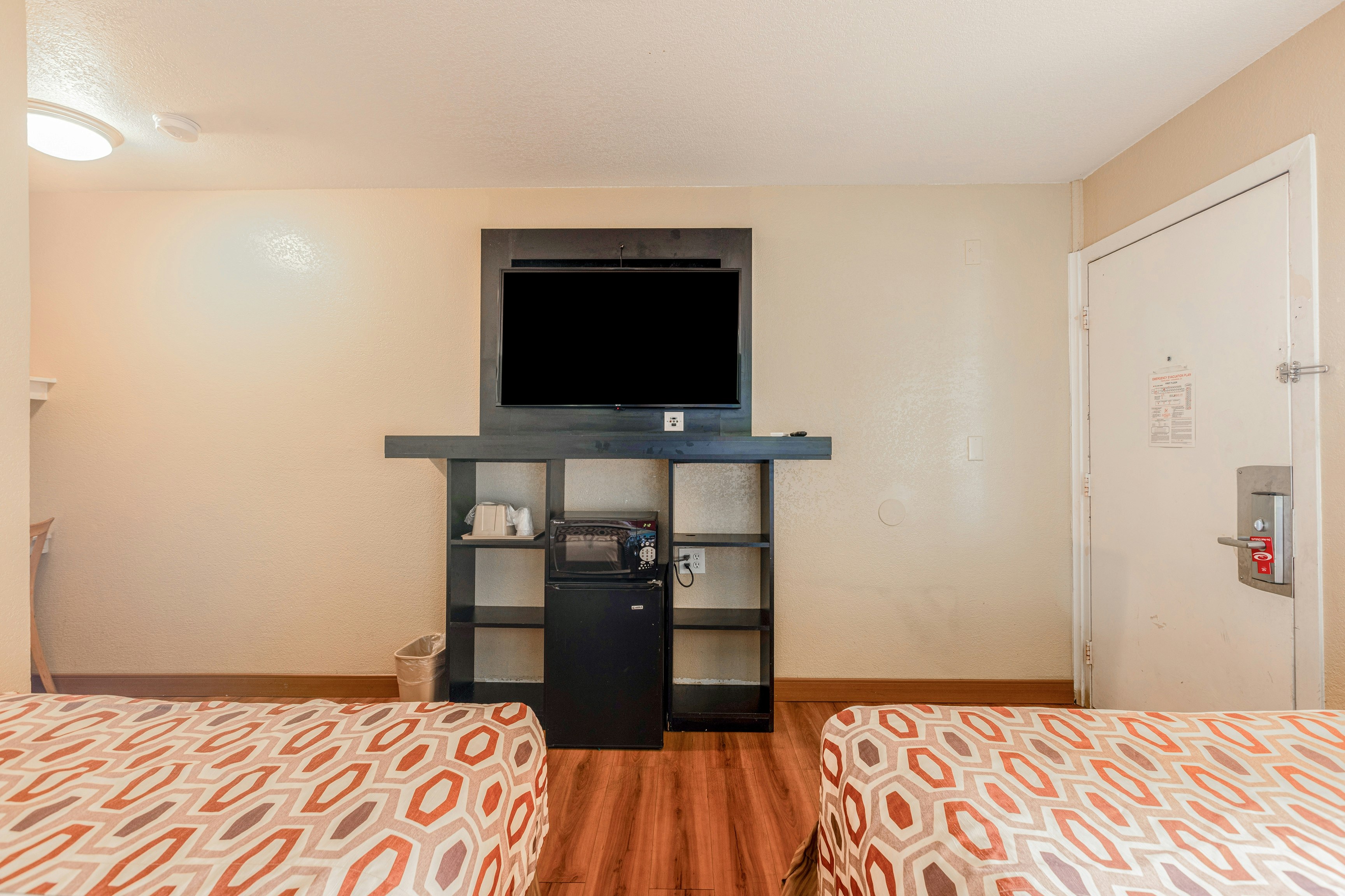 Hotel Avenida - Oceanside Camp Pendleton 24/30