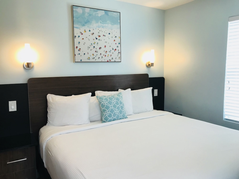 Caribbean Resort Suites 13/65