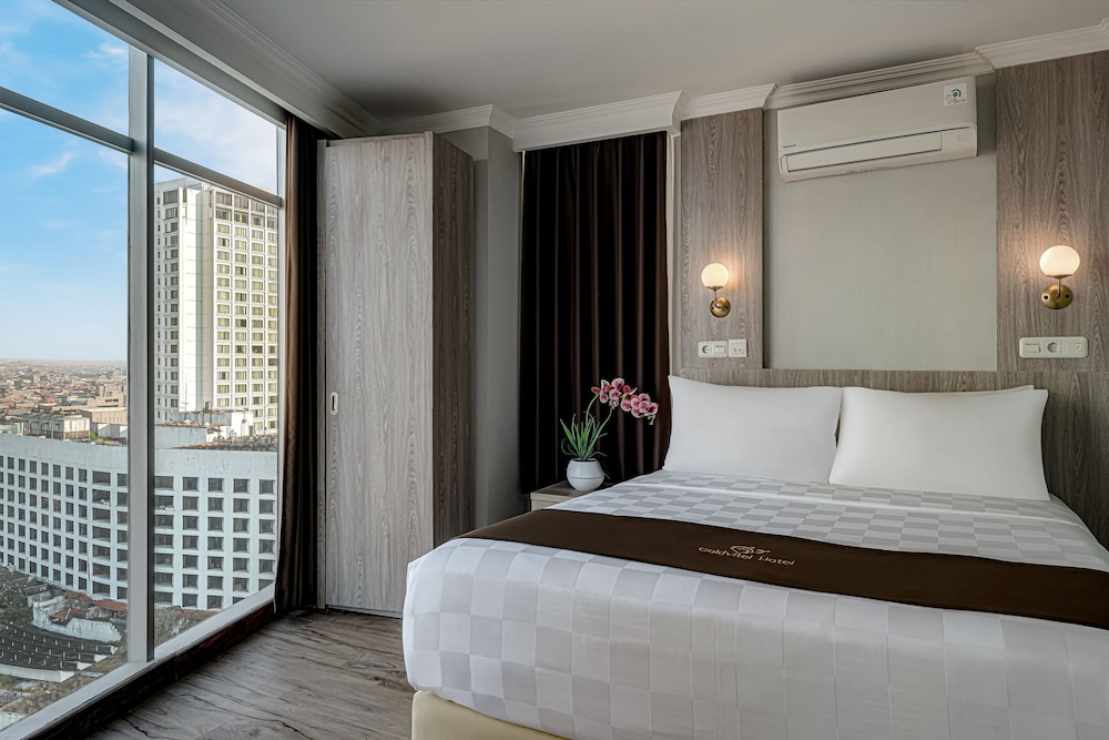 Goldvitel Hotel Surabaya 8/47