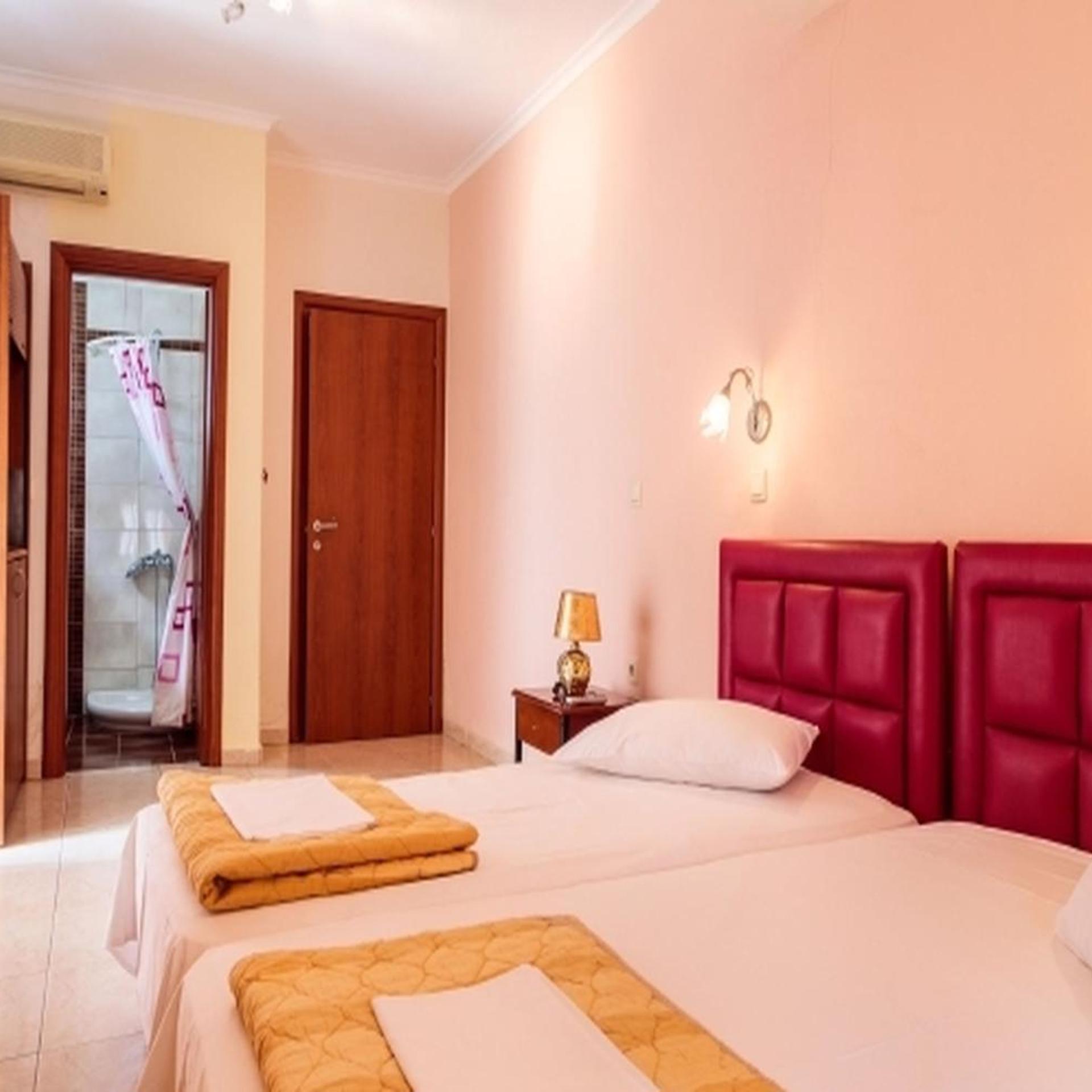 Christina Hotel 19/50
