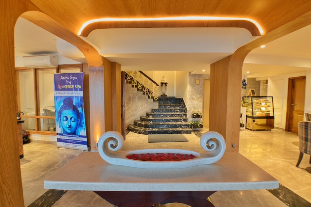 The Cedar Grand Hotel And Spa 9/32