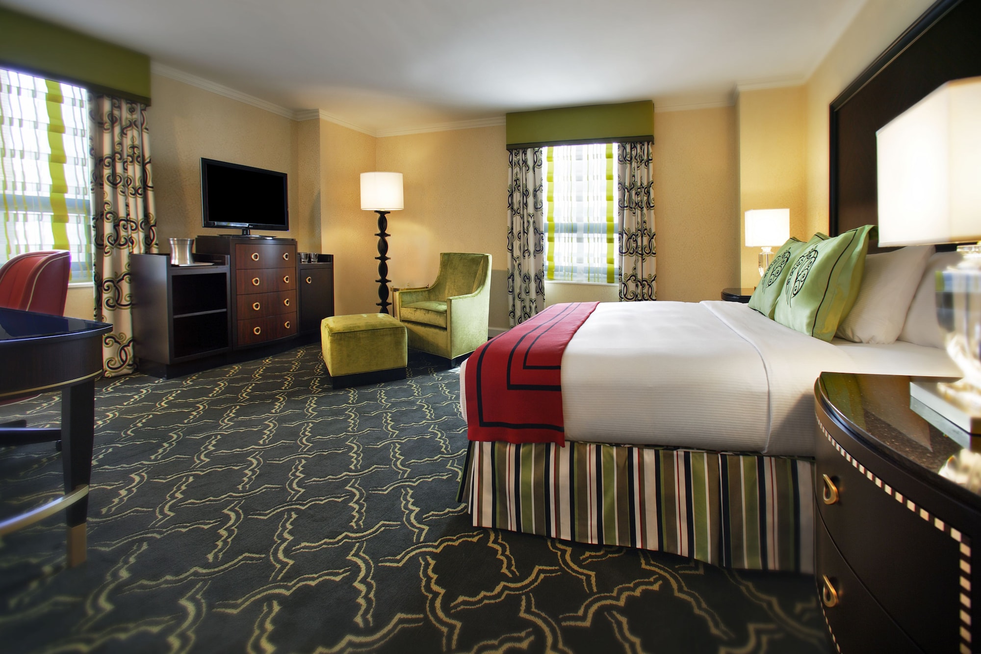 ROOM, KING BED