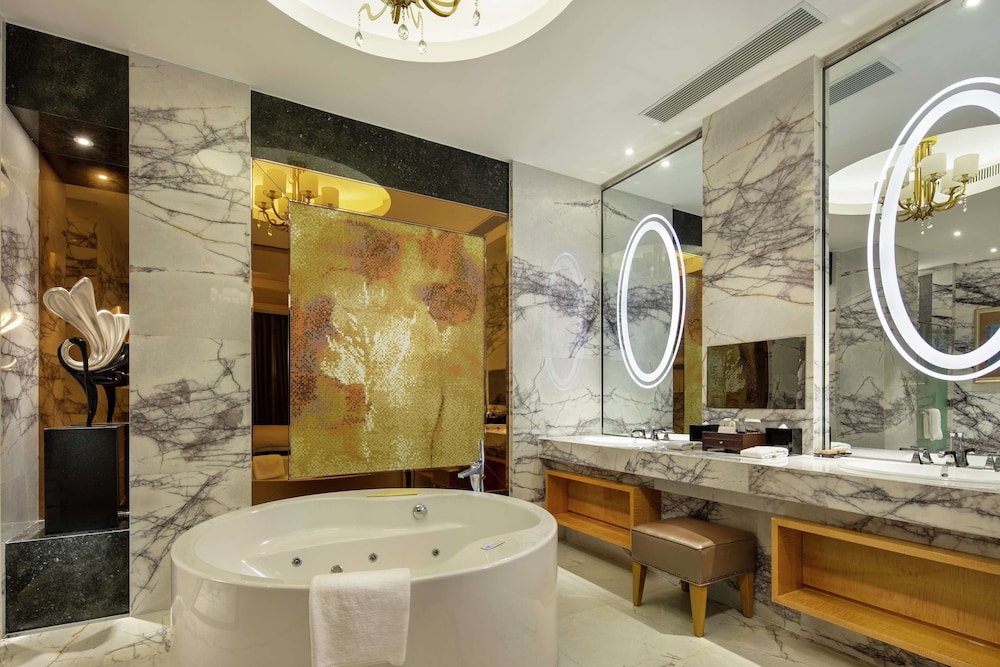 Wyndham Shanghai Nanxiang 51/56