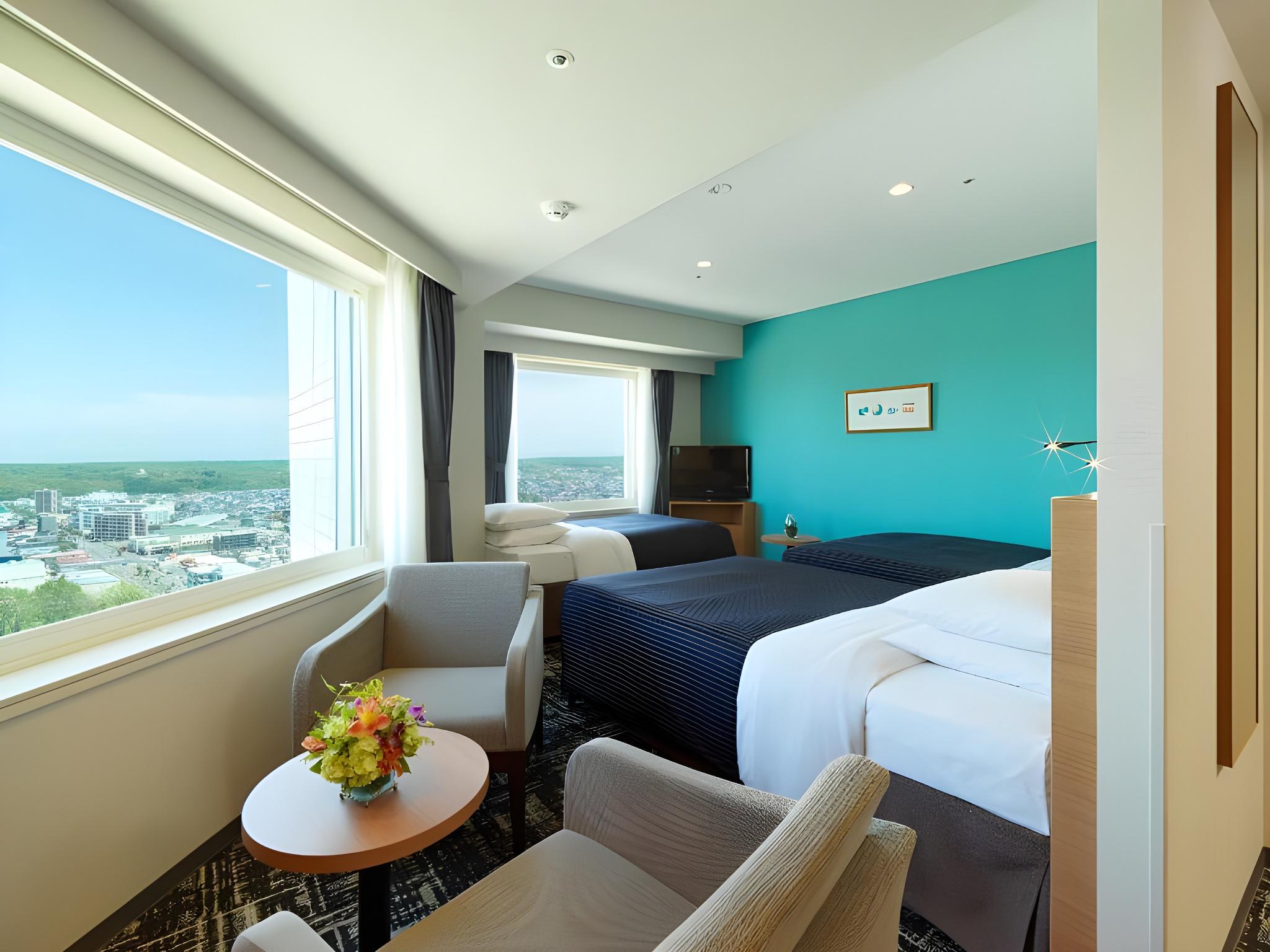 Sky, Triple, Twin Beds, Corner