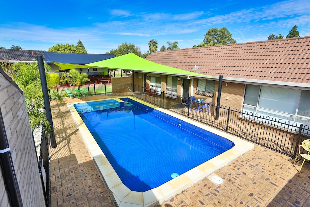Mildura Holiday Villas 17/50