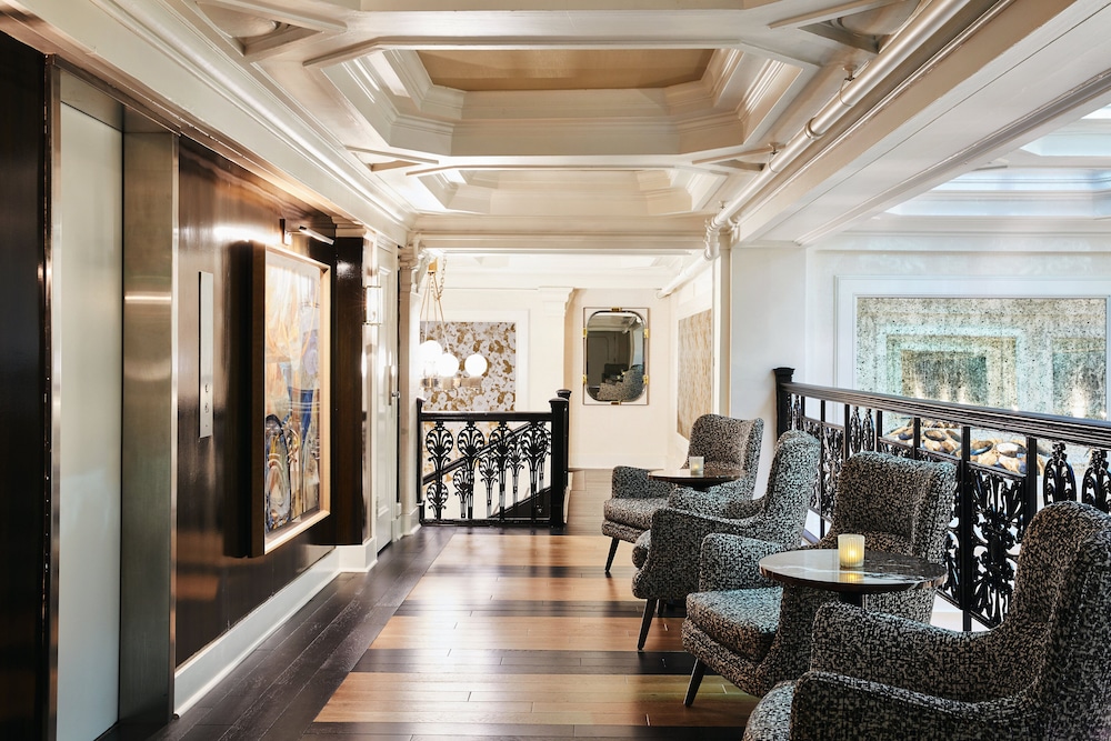 Galleria Park Hotel 54/74
