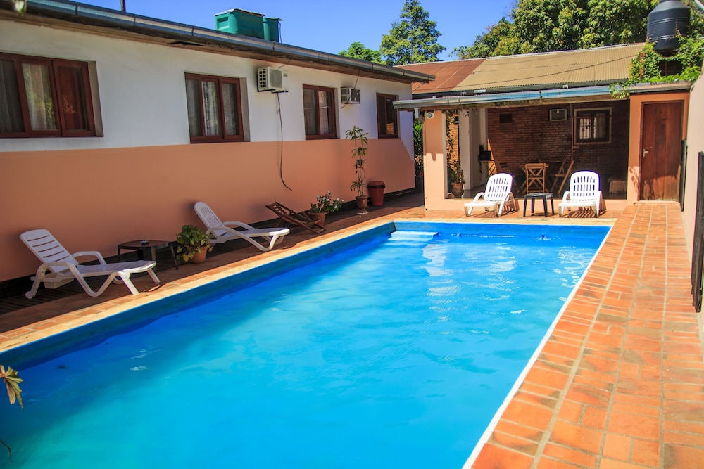 Tierra Colorada Hotel 3/74