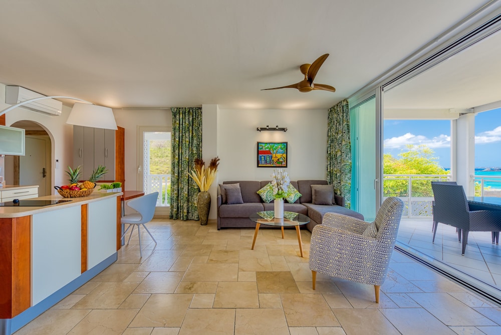 Anse Marcel Beach Resort 27/50
