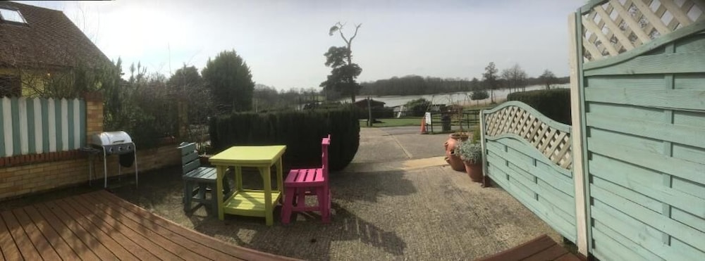 Gosfield Lake Resort 34/50