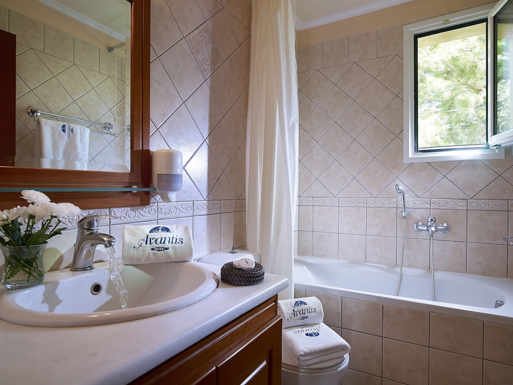 Avantis Suites Hotel 49/50
