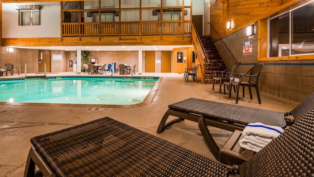 Best Western Northwoods Lodge 31/39