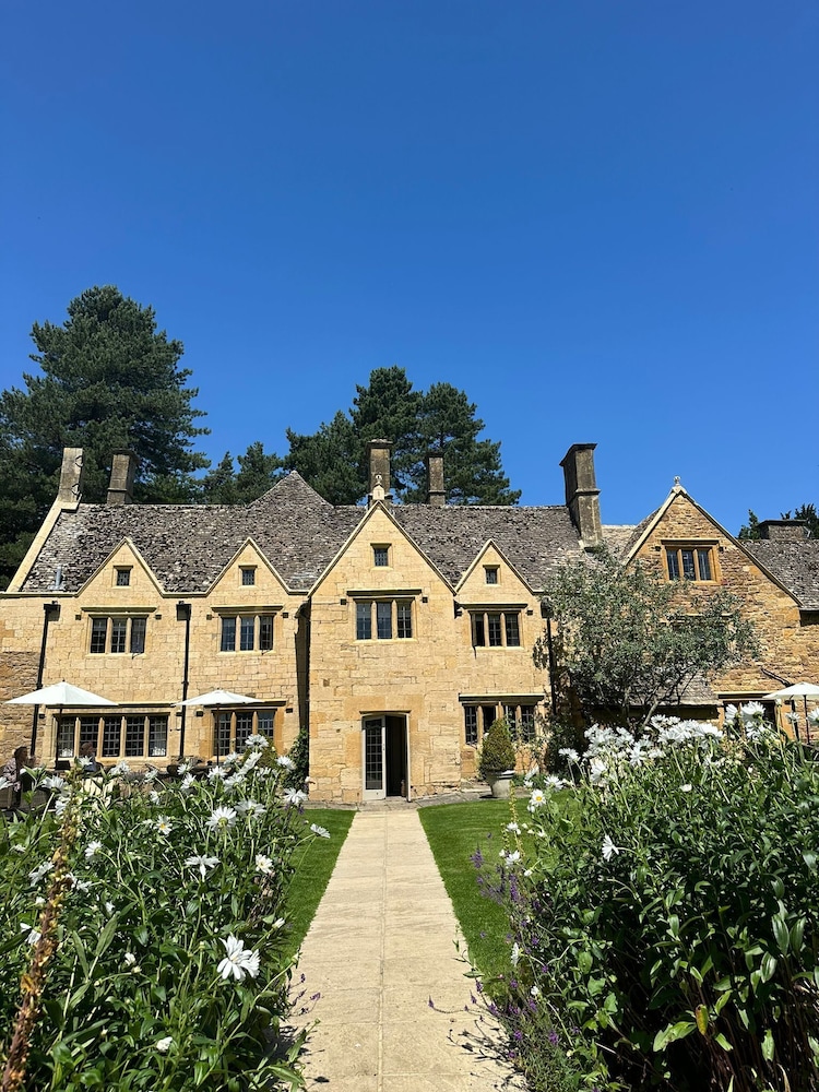 Charingworth Manor 41/50