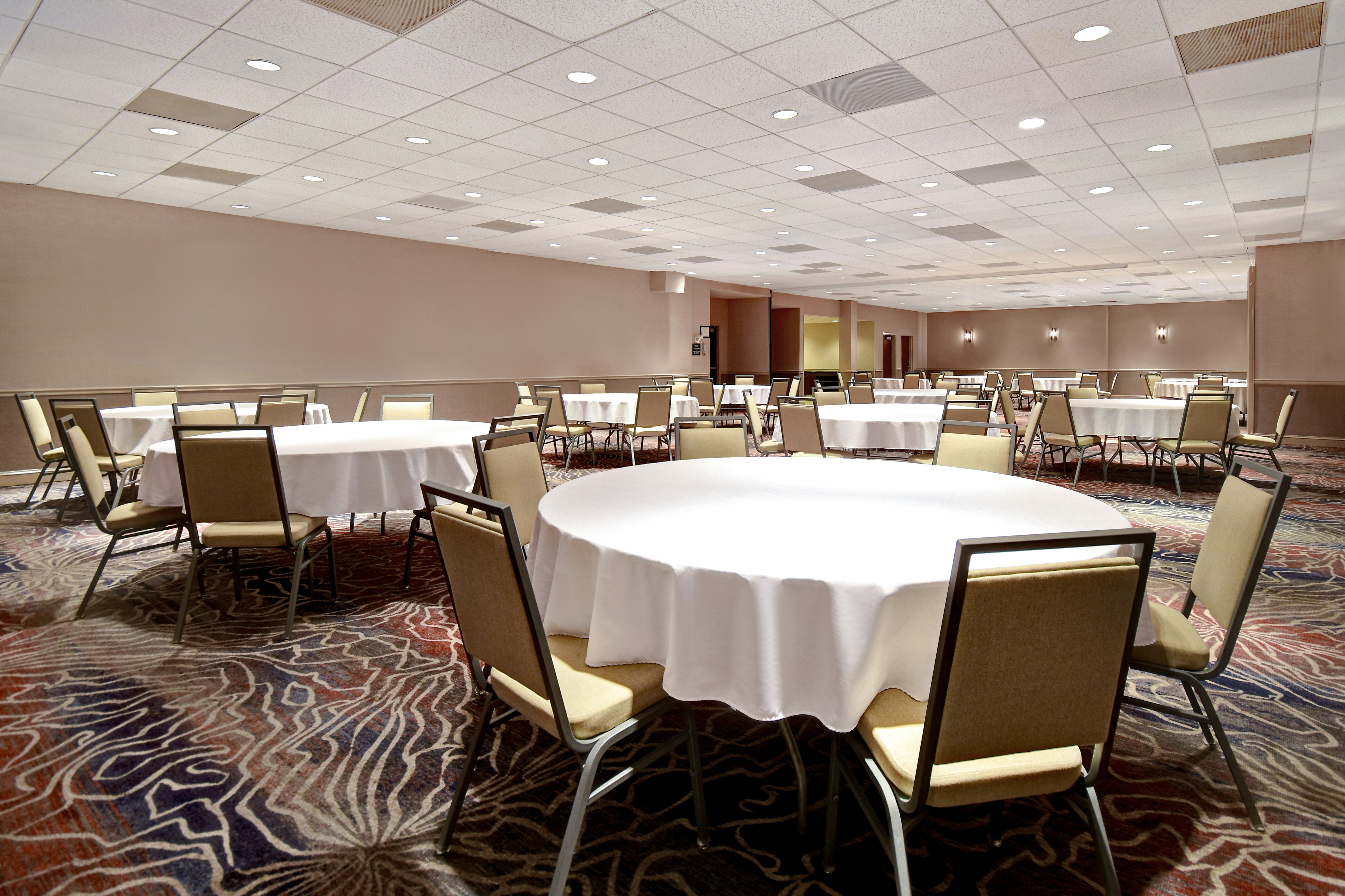 Hampton Inn & Suites Alexandria Old Town Area South 43/54