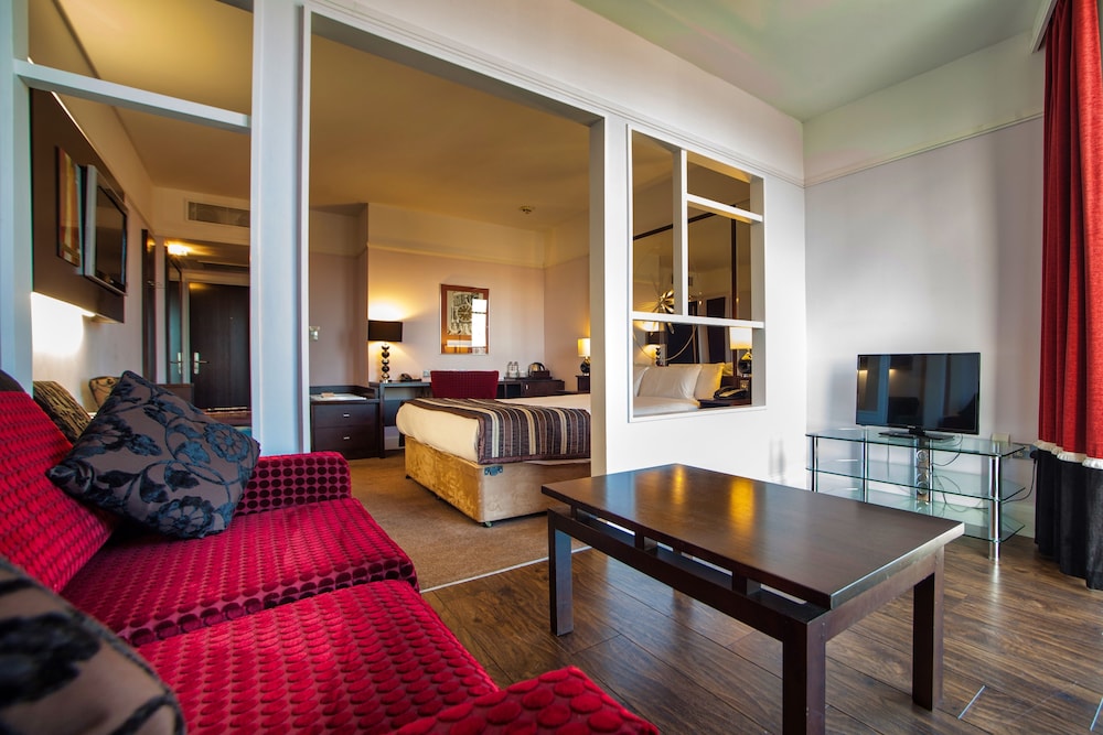 Carlton Hotel Blanchardstown 32/49