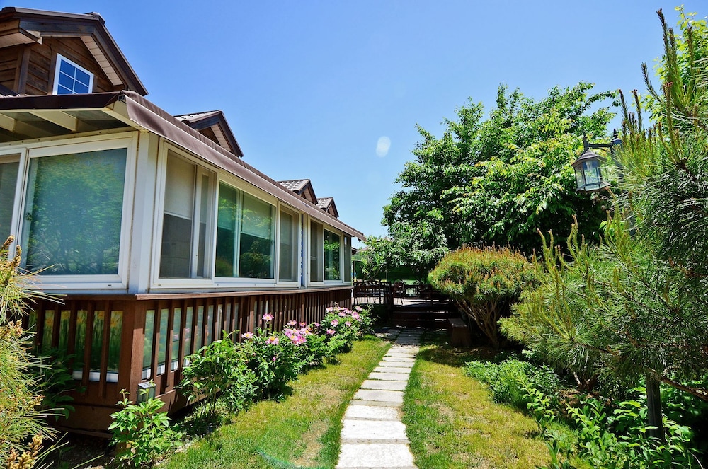Paju Kamaksan Pension 6/50