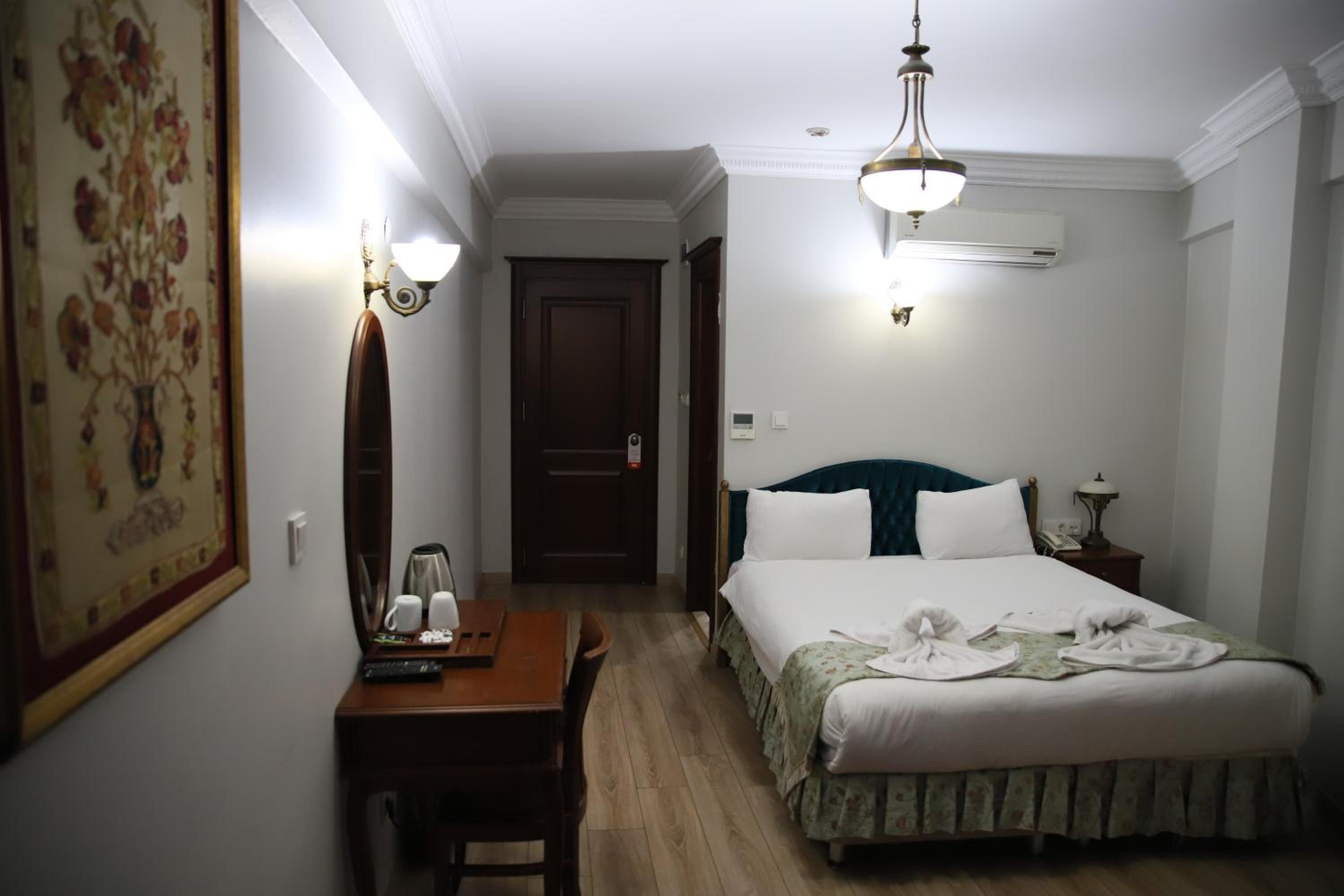 Economy, Double Bed
