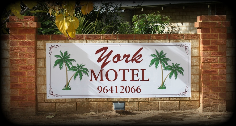 York Motel 29/58