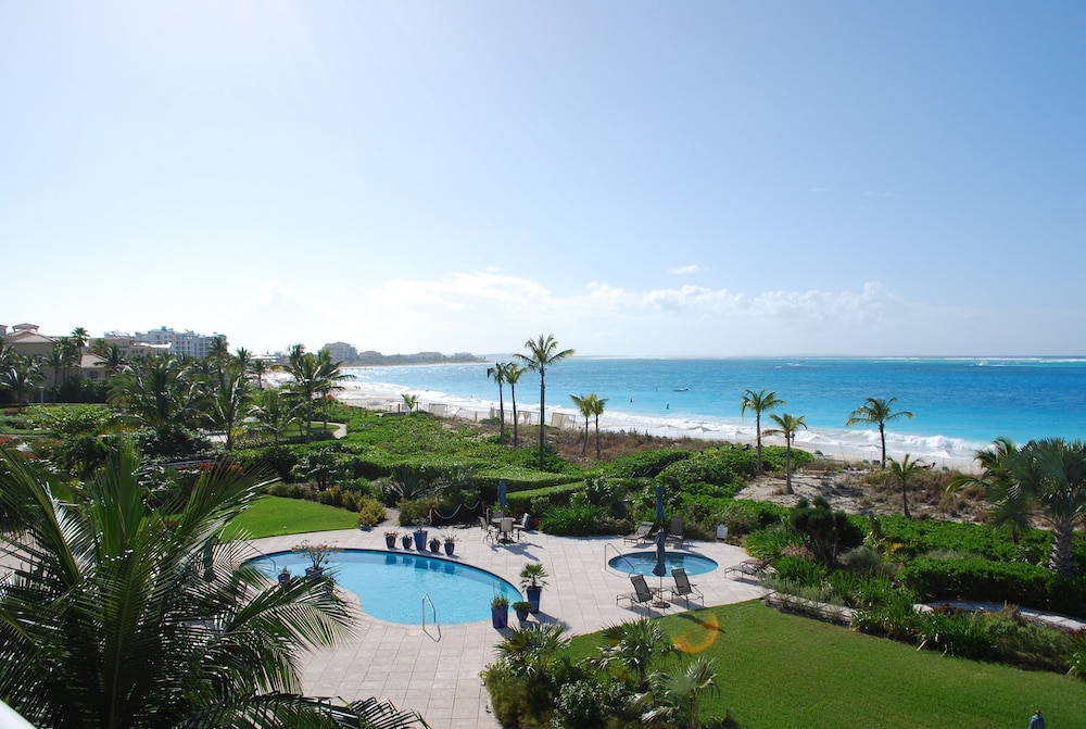 Grandview on Grace Bay 35/50