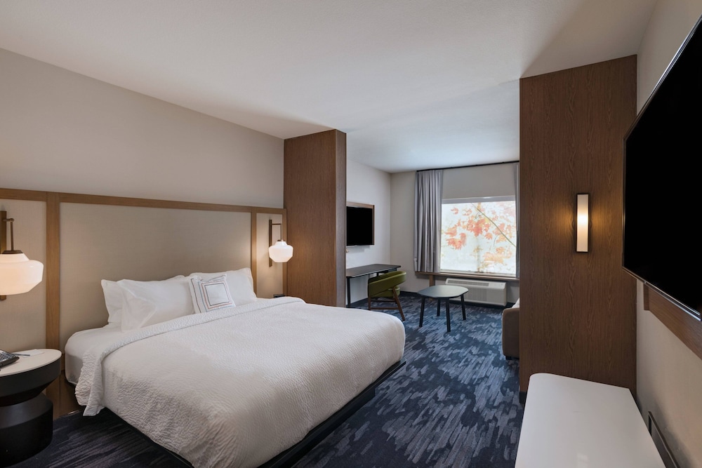 Fairfield Inn & Suites By Marriott Houston Missouri City 10/30