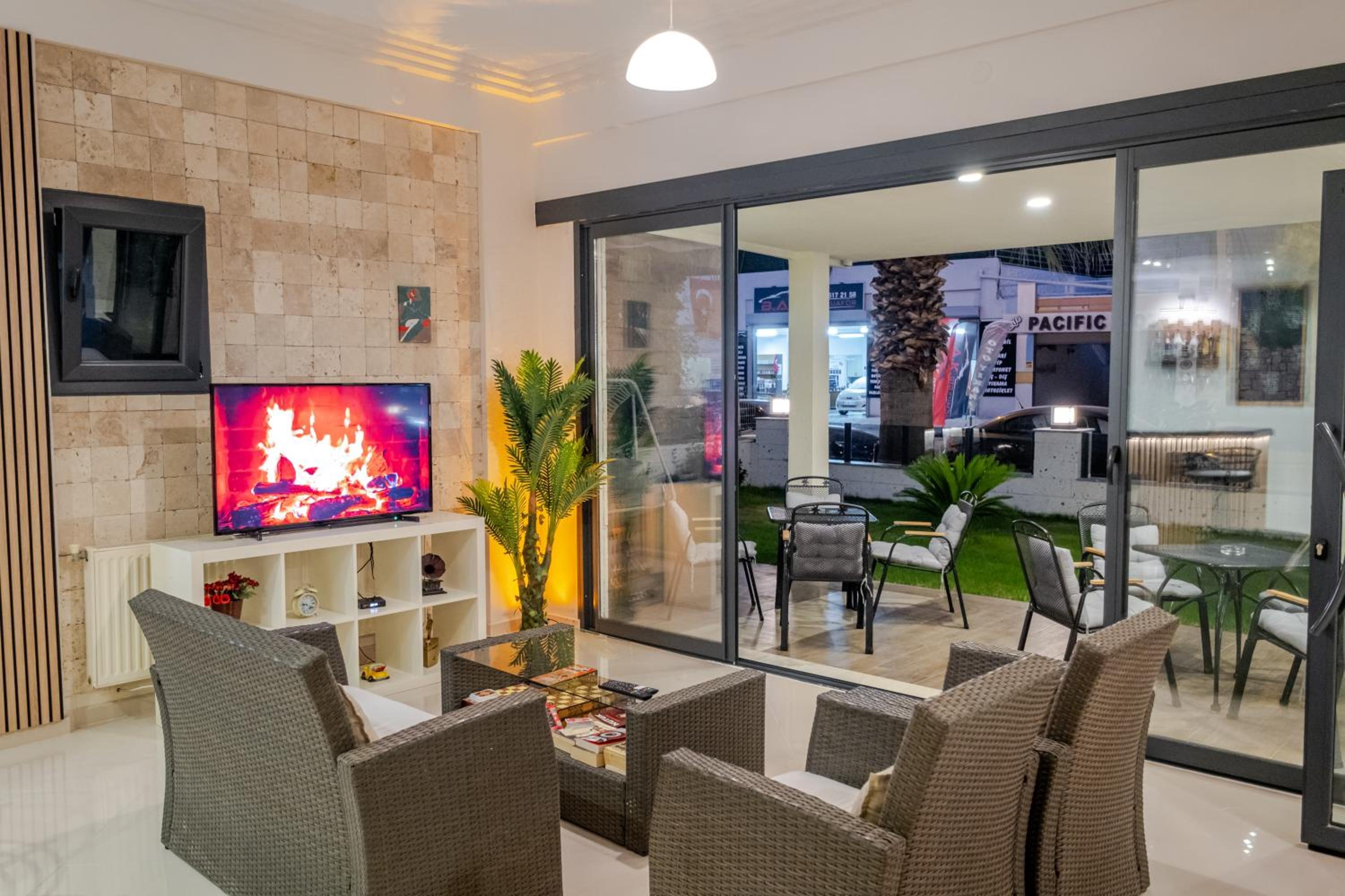 Bayram Hotel 25/50