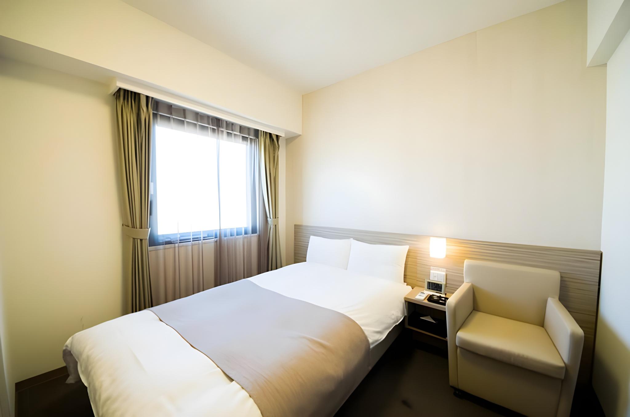 Room, Single, No Bathroom, Smoking