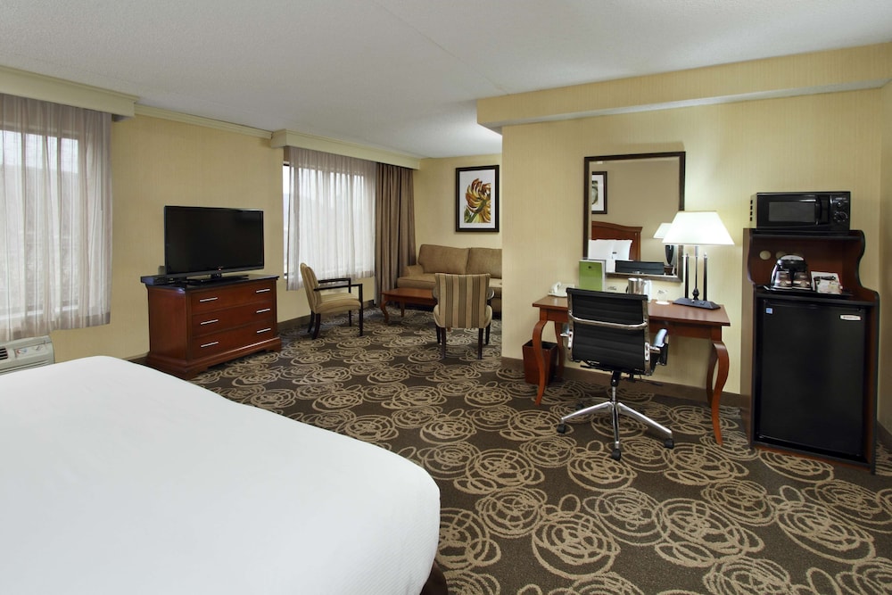 Doubletree By Hilton Mahwah 11/64