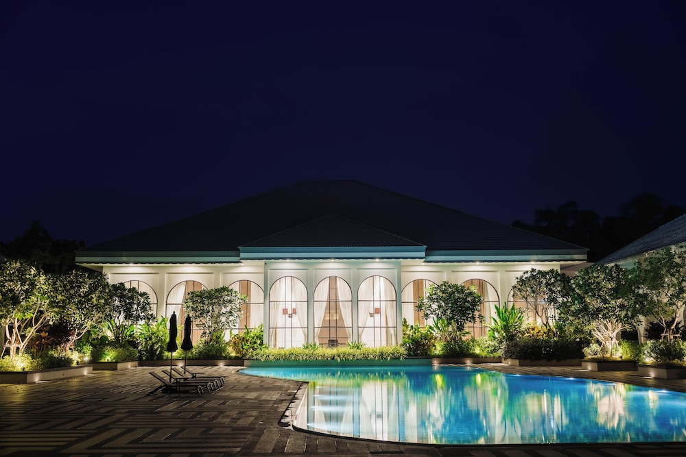 Indochina Hotel 2/50