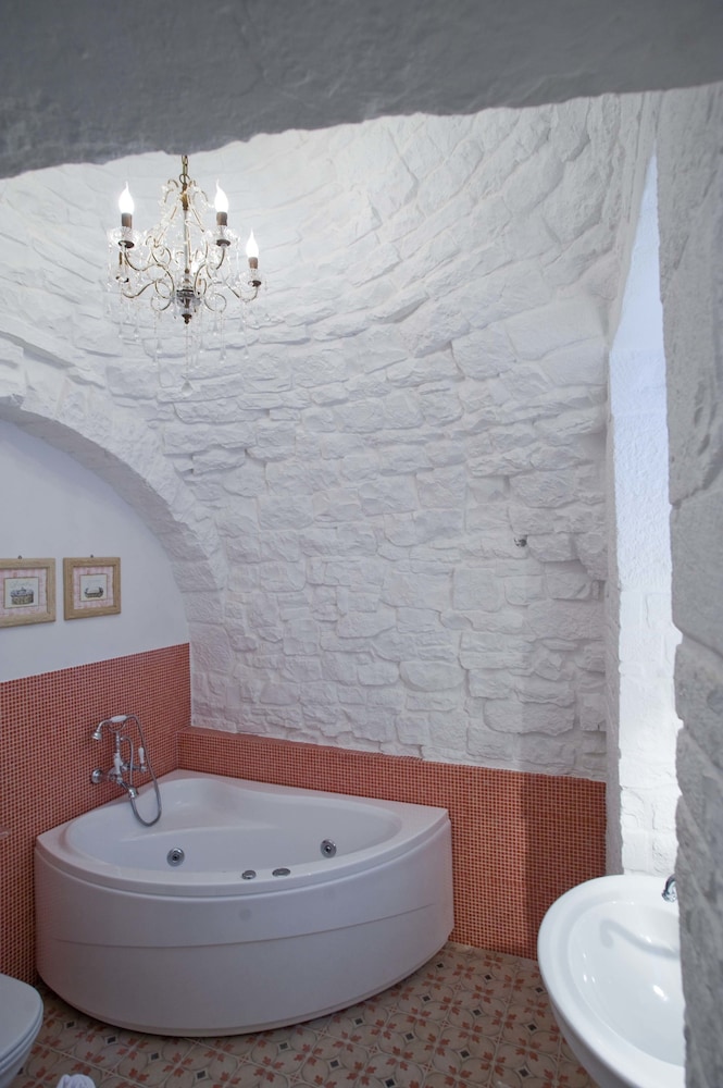 Le Alcove Luxury Hotel Nei Trulli 43/46
