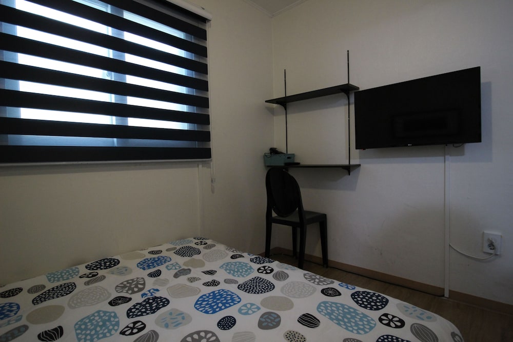 Bunk Guest House - Hostel 21/72