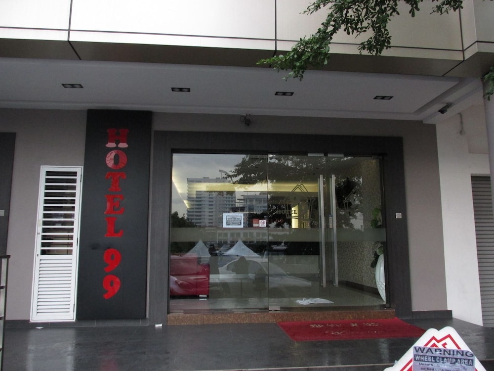 Hotel 99 - Bandar Puteri Puchong 5/56