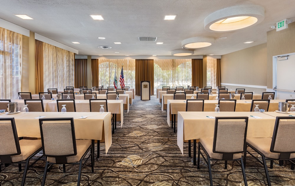 Handlery Hotel San Diego 39/45