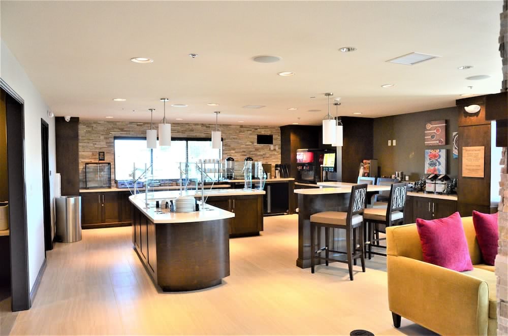 Staybridge Suites Hillsboro South 64/76