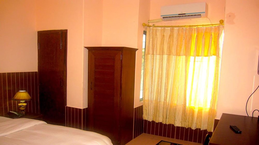 Hotel Half Moon photo2