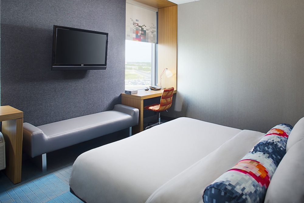Room, King Bed, Accessible