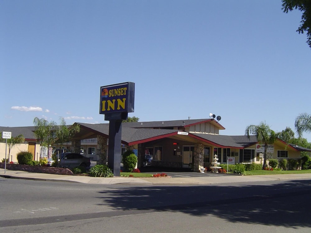 Sunset Inn Lake Oroville 1/14