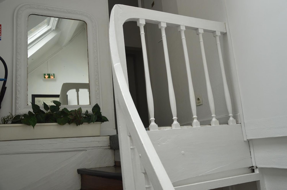 Hotel Victor Hugo 44/45