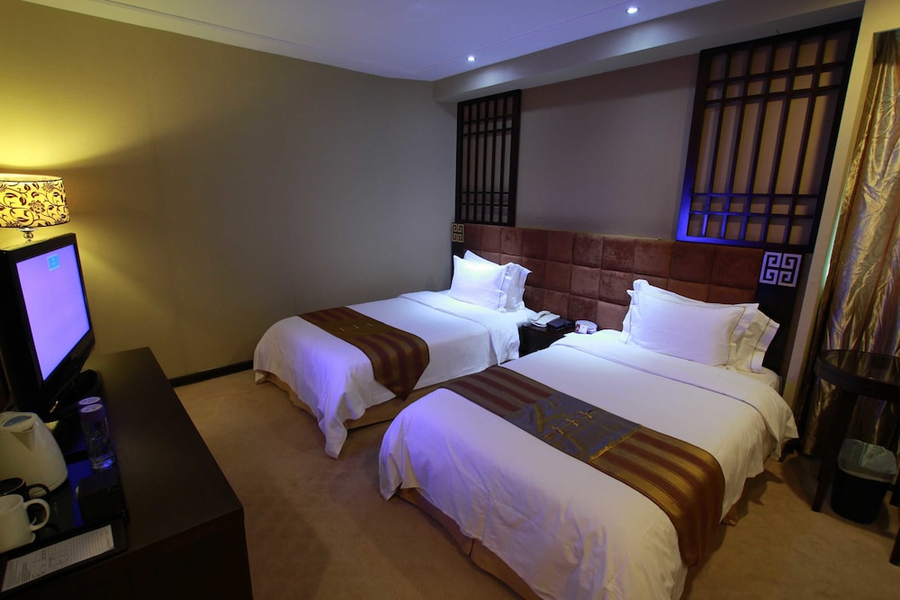 Fortune Hotel 19/27