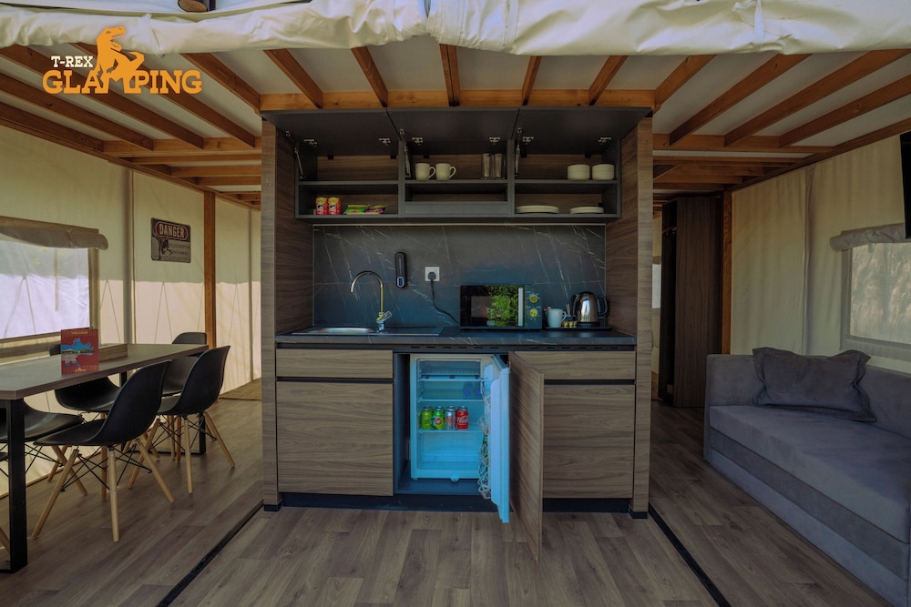 T-Rex Glamping Dubai Parks and Resorts 6/48